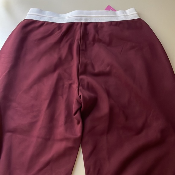 Edikted Brooklyn Sweatpants - Picture 5 of 8